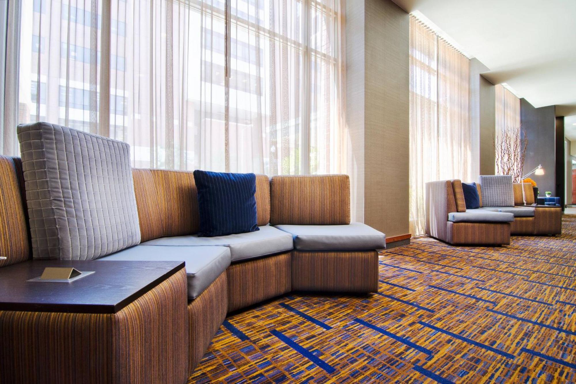 Hotel Courtyard By Marriott Birmingham Downtown At Uab Exterior foto